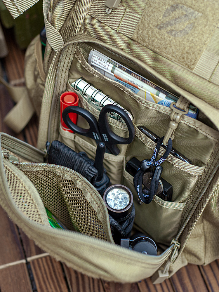 7th Honey Baer タクティカルバックパック メン - Cycling Gear Backpack のレビューと価格