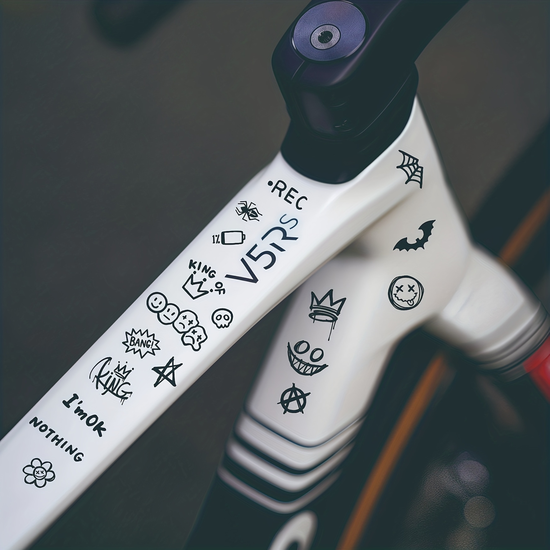 1セット グラフィティアニメーション シンプルデコレーション - Cycling Gear Travel Bag のレビューと価格